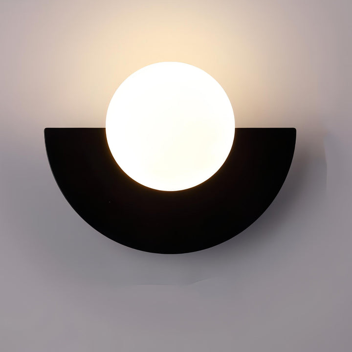 Nordische halbrunde Wandlampe