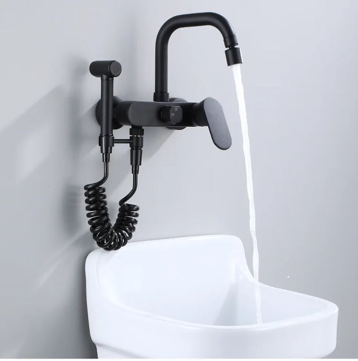 AquaJet Wandarmatur in Schwarz aus Messing