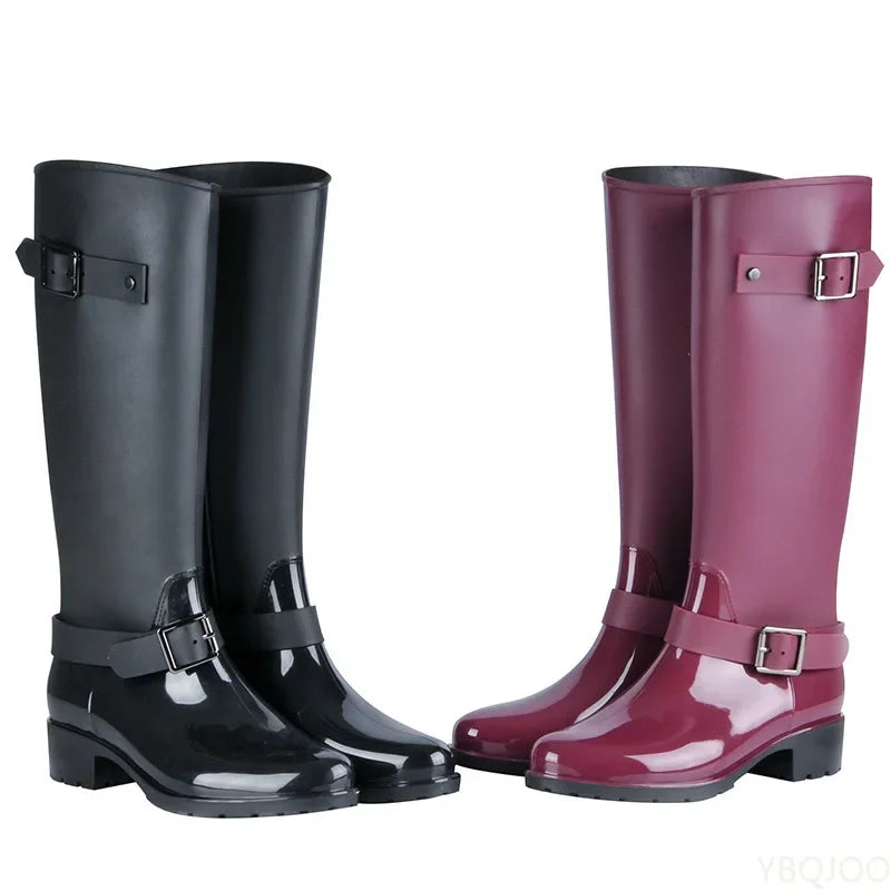 Hohe wasserdichte Damen-Regenstiefel mit Schnallen & Blockabsatz – Elenya