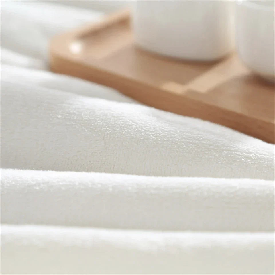 DoxiDream Fleecedecke | Weiche Flanell | Dackel-Print | Sofa & Bett