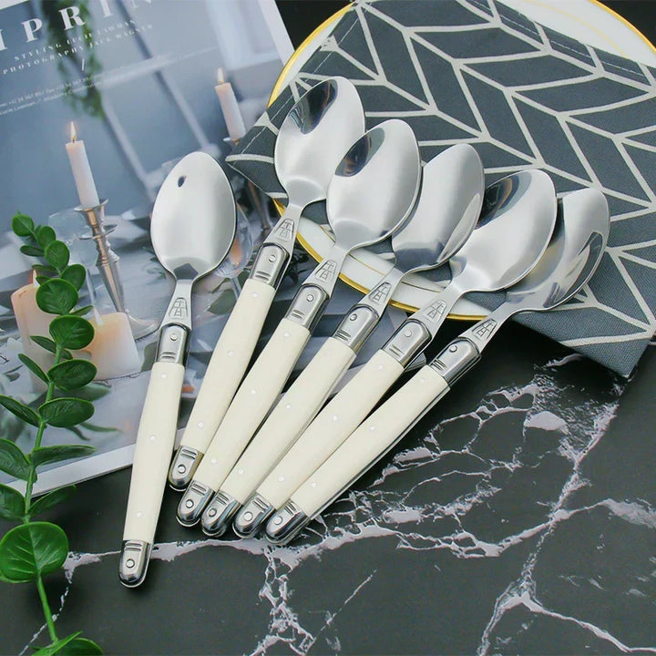 IvoryElegance – Luxuriöses Laguiole-Besteckset mit zeitlosem Stil