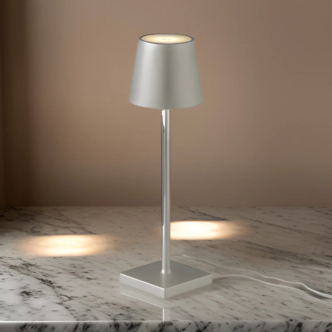 Multifunktionale kabellose wiederaufladbare Tischlampe - NordicAura