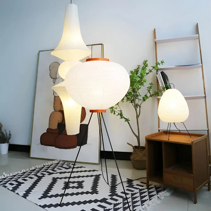 Wabi-Sabi Stehlampe aus Reispapier mit LED - ZenAura