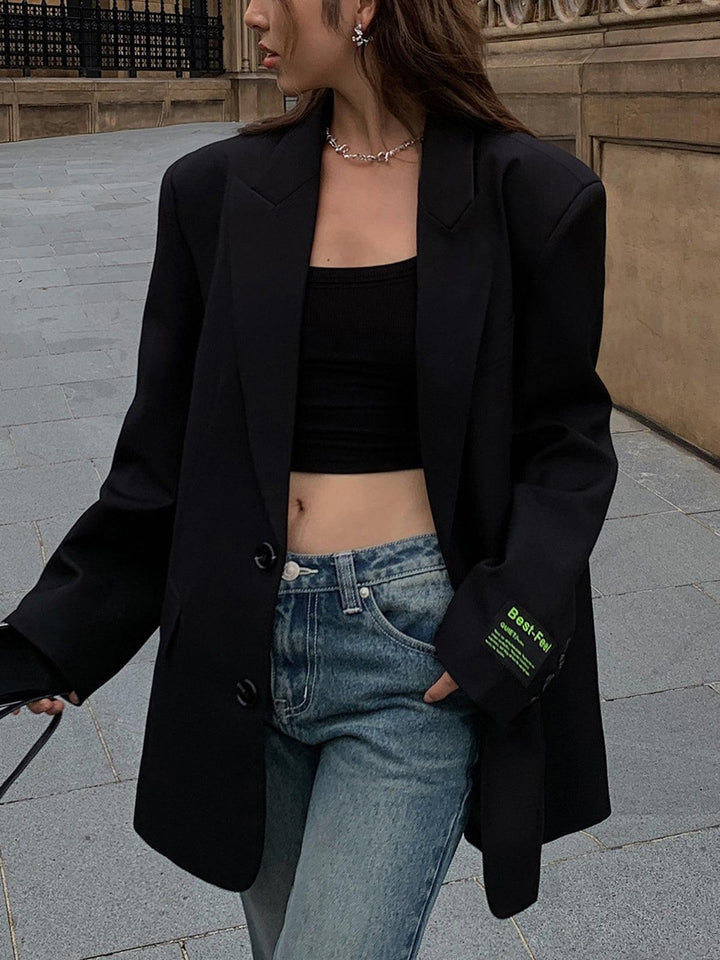 Vielseitiger Blazer für den Alltag und besondere Anlässe - Dilara