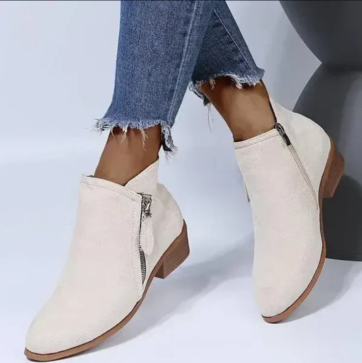Entworfen für Ausgewogenheit Lederstiefel für Damen