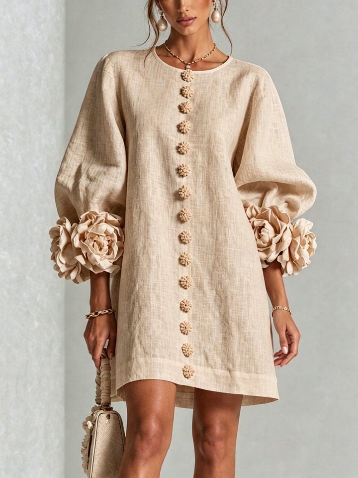 Boryana farbenfrohes Minikleid mit auffälligen Rüschenmanschetten