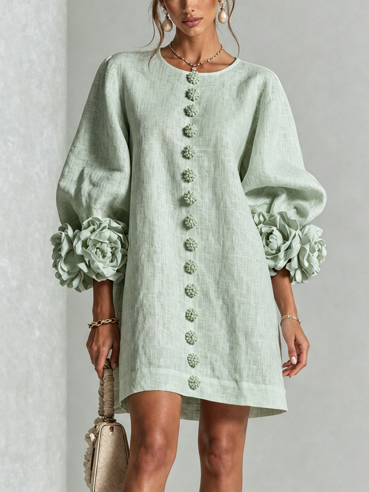 Boryana farbenfrohes Minikleid mit auffälligen Rüschenmanschetten