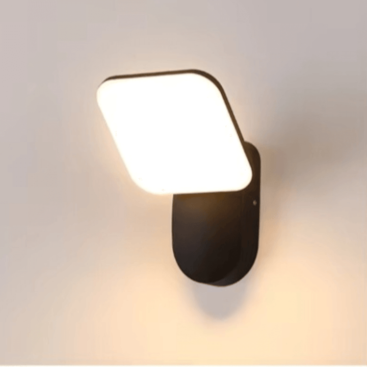 Intelligente LED-Wandleuchte mit Bewegungssensor