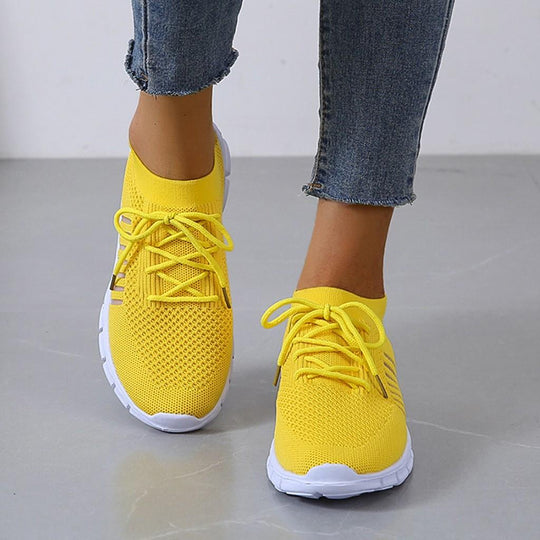 Lebhafte Mesh-Sneaker für Damen