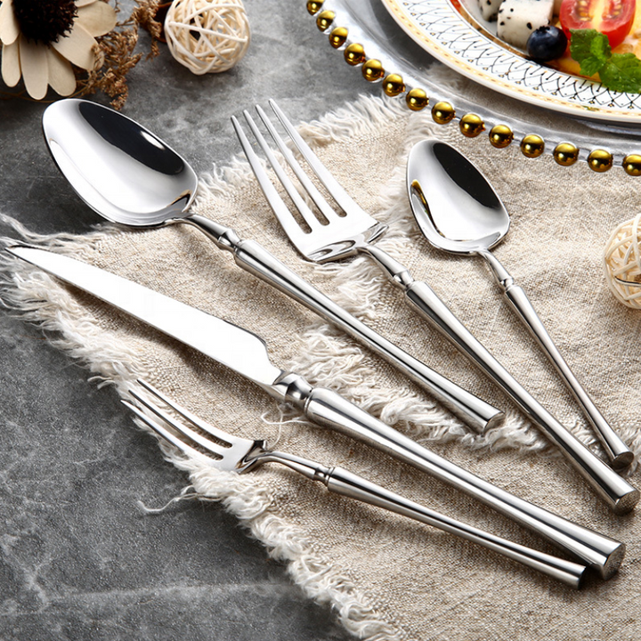 Besteckset aus Edelstahl mit 24 Teilen – PureSet