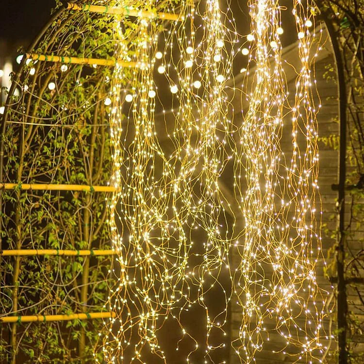 Magische Lichterkette für den Weihnachtsbaum - warmes, festliches Leuchten
