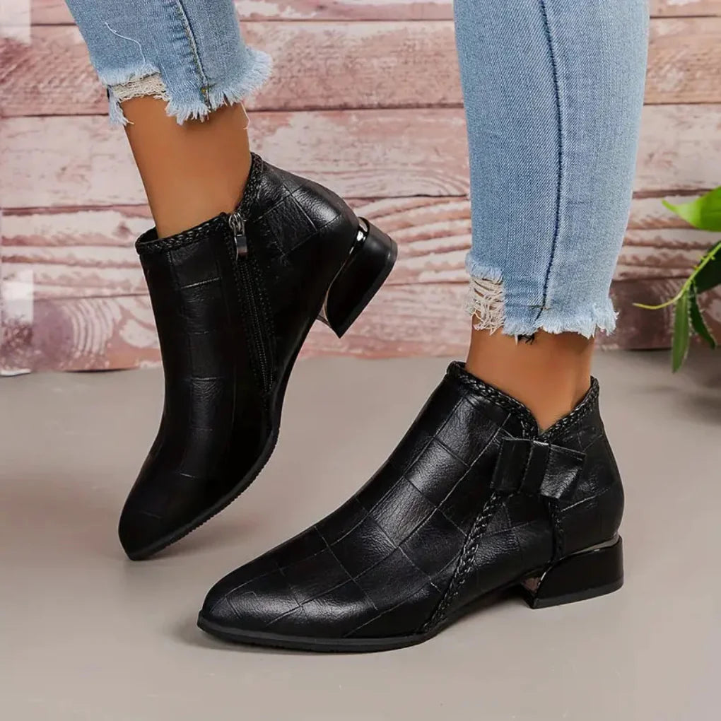 Damen-Stiefeletten mit niedrigem Absatz