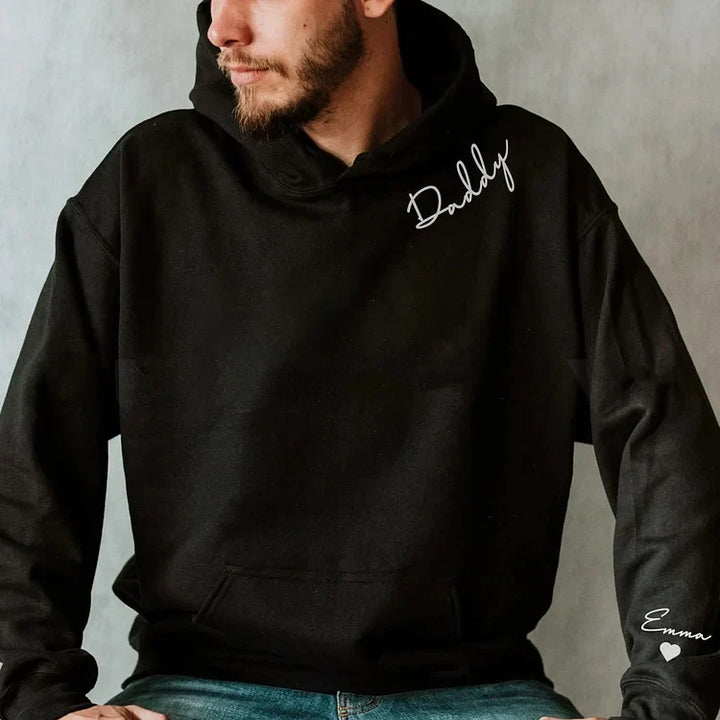 Geschenk zum Muttertag | Embrace Kapuzenpullover | Personalisierbar mit Namen auf dem Ärmel