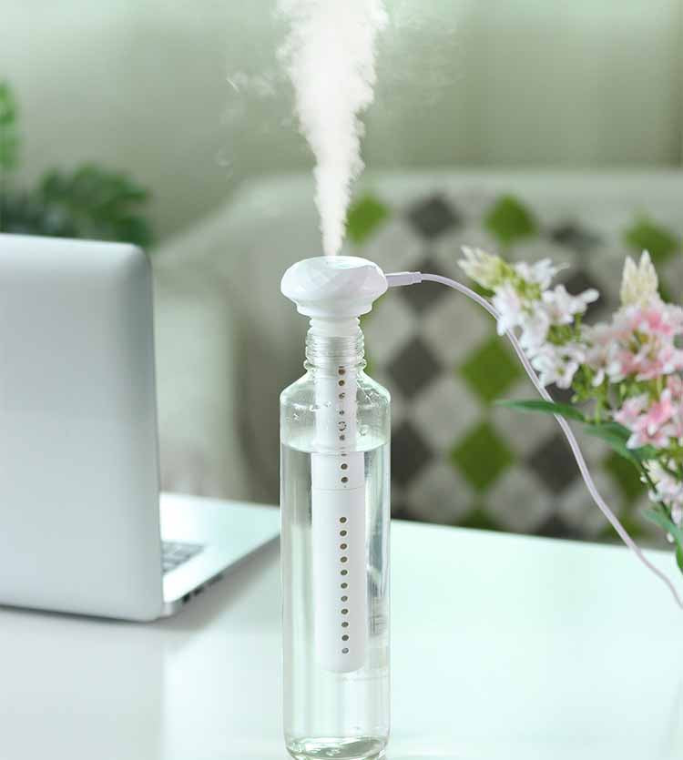 Mini-Luftbefeuchter per USB für Becher oder Flasche