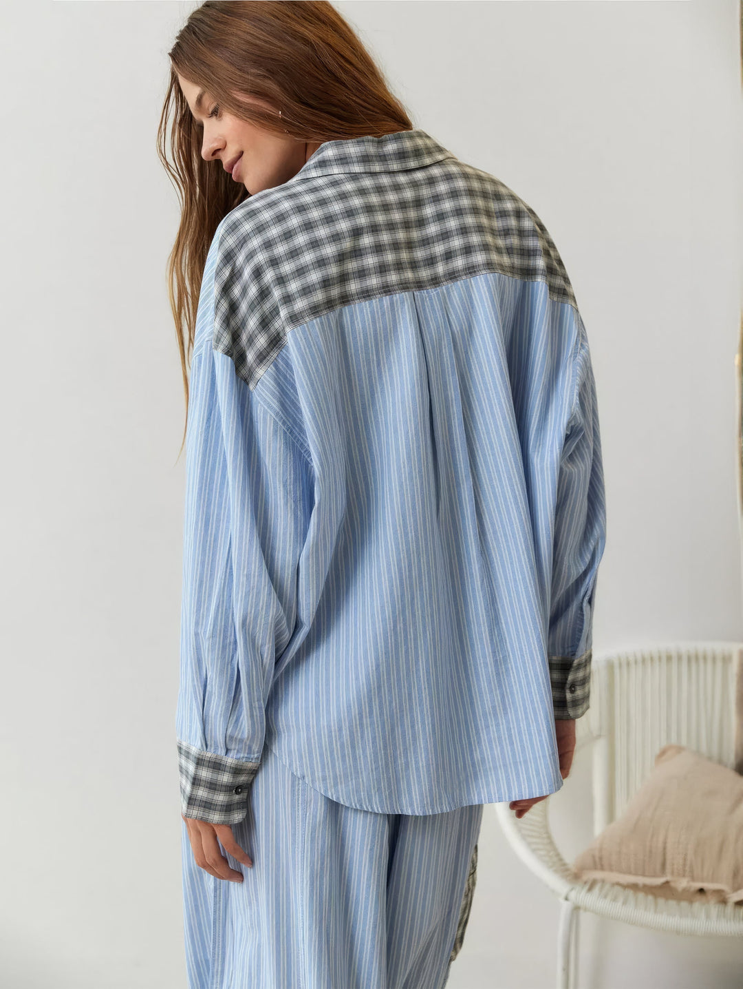 Damen Pyjama-Set mit Hemd mit Knöpfen und Hose mit elastischem Bund