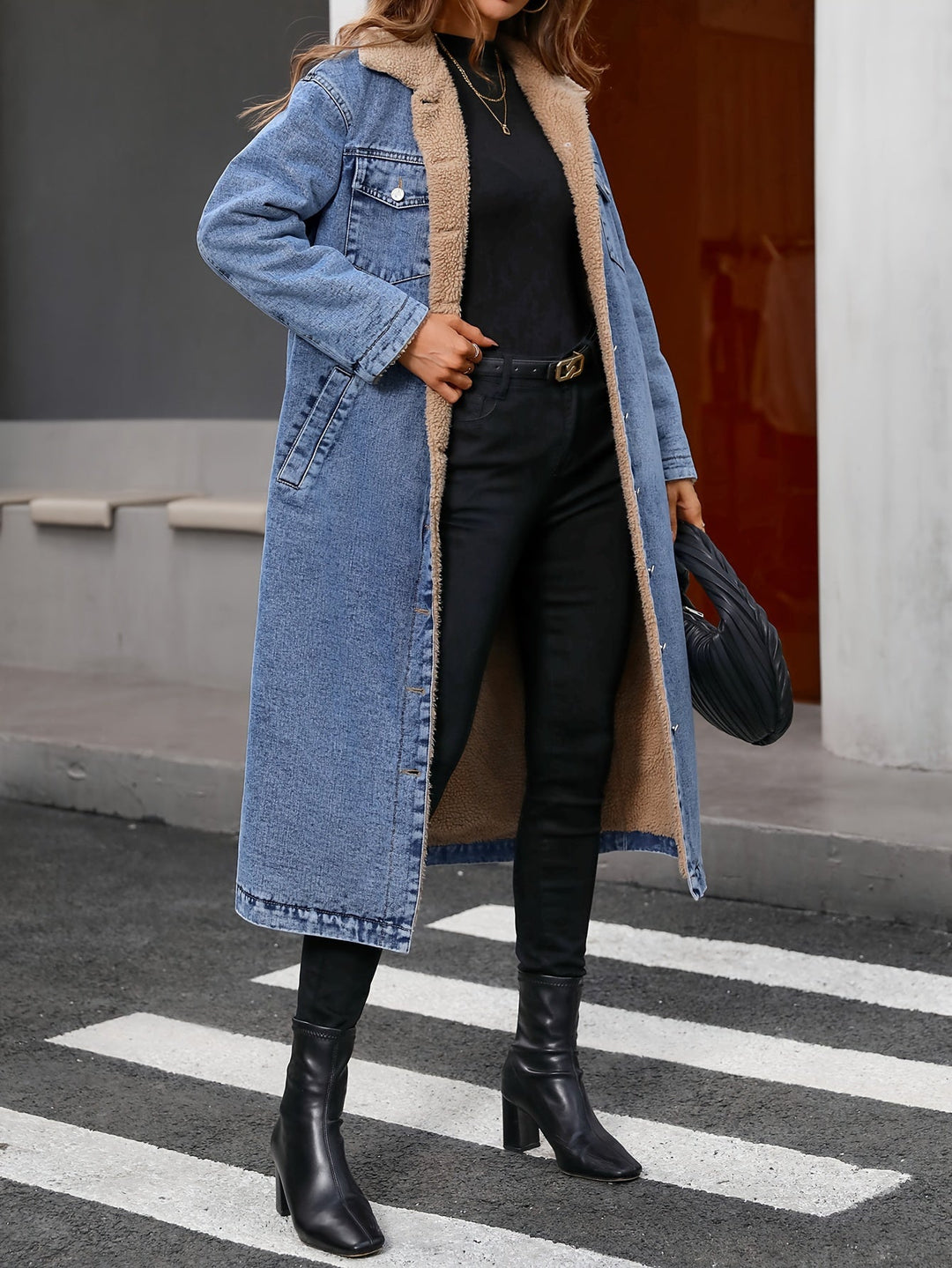 Gefütterte Jeansjacke in gewaschenem Blau – Sofia