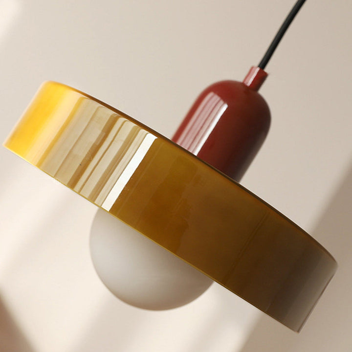 Bunte Hängeleuchte im Bauhaus-Stil - StiloGlas