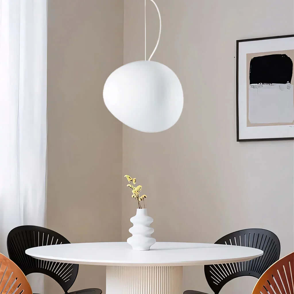 Pendelleuchte aus weißem Stein - Modern und minimalistisch