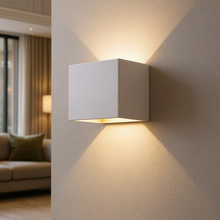 Kabellose Wandlampe für innen und außen | LED-Lampe mit Akku und Sensor | GlowCube