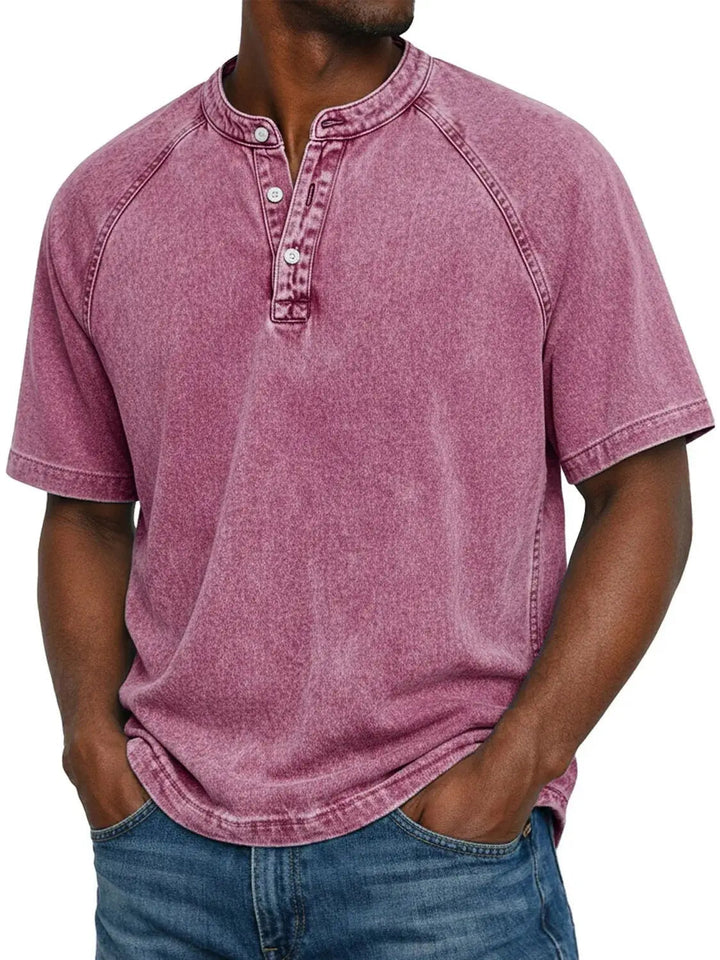 Kurzärmeliges Freizeit-T-Shirt für Herren mit Raglanärmeln im gewaschenen Henley-Stil