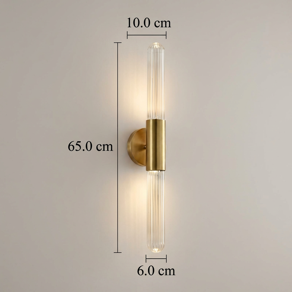 Nordische Wandleuchte aus Wasserwellenglas in Messing mit 1 LED-Licht