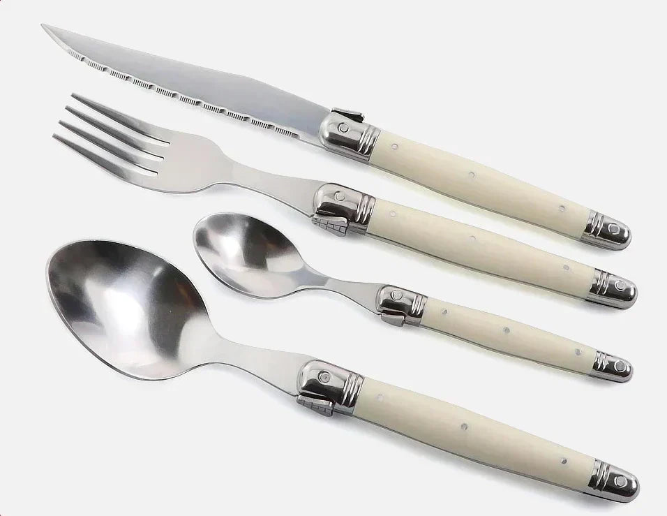 IvoryElegance – Luxuriöses Laguiole-Besteckset mit zeitlosem Stil