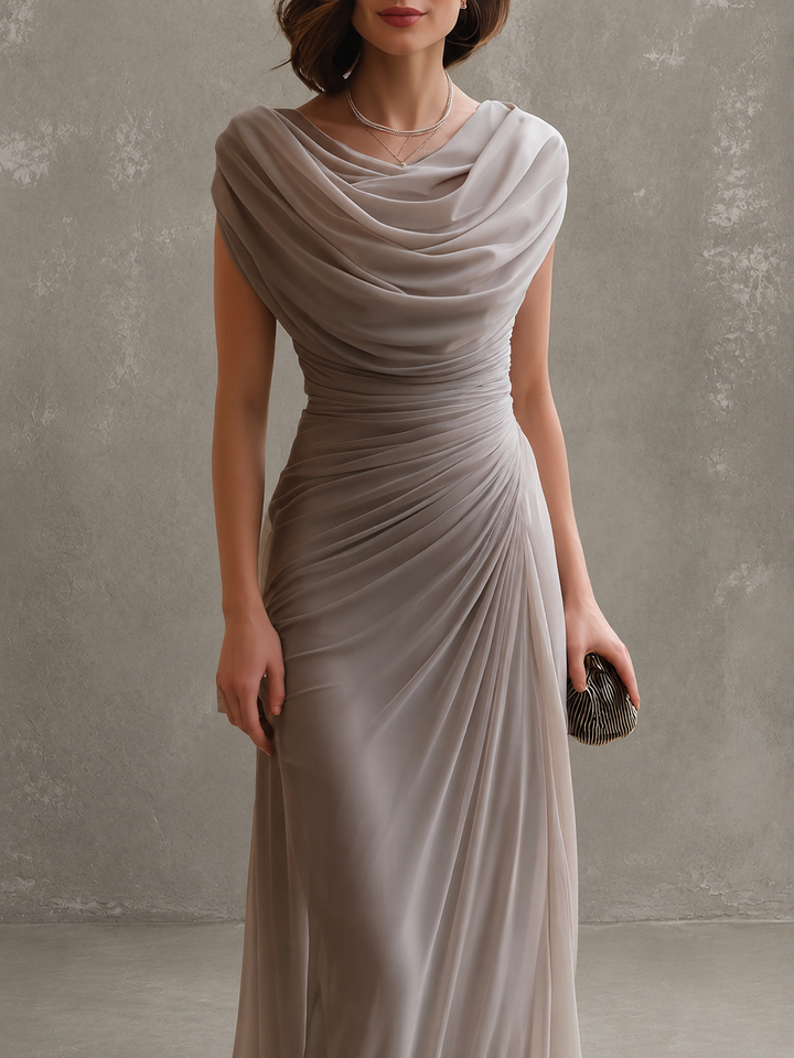 Drapiertes Maxikleid mit ärmelloser Silhouette