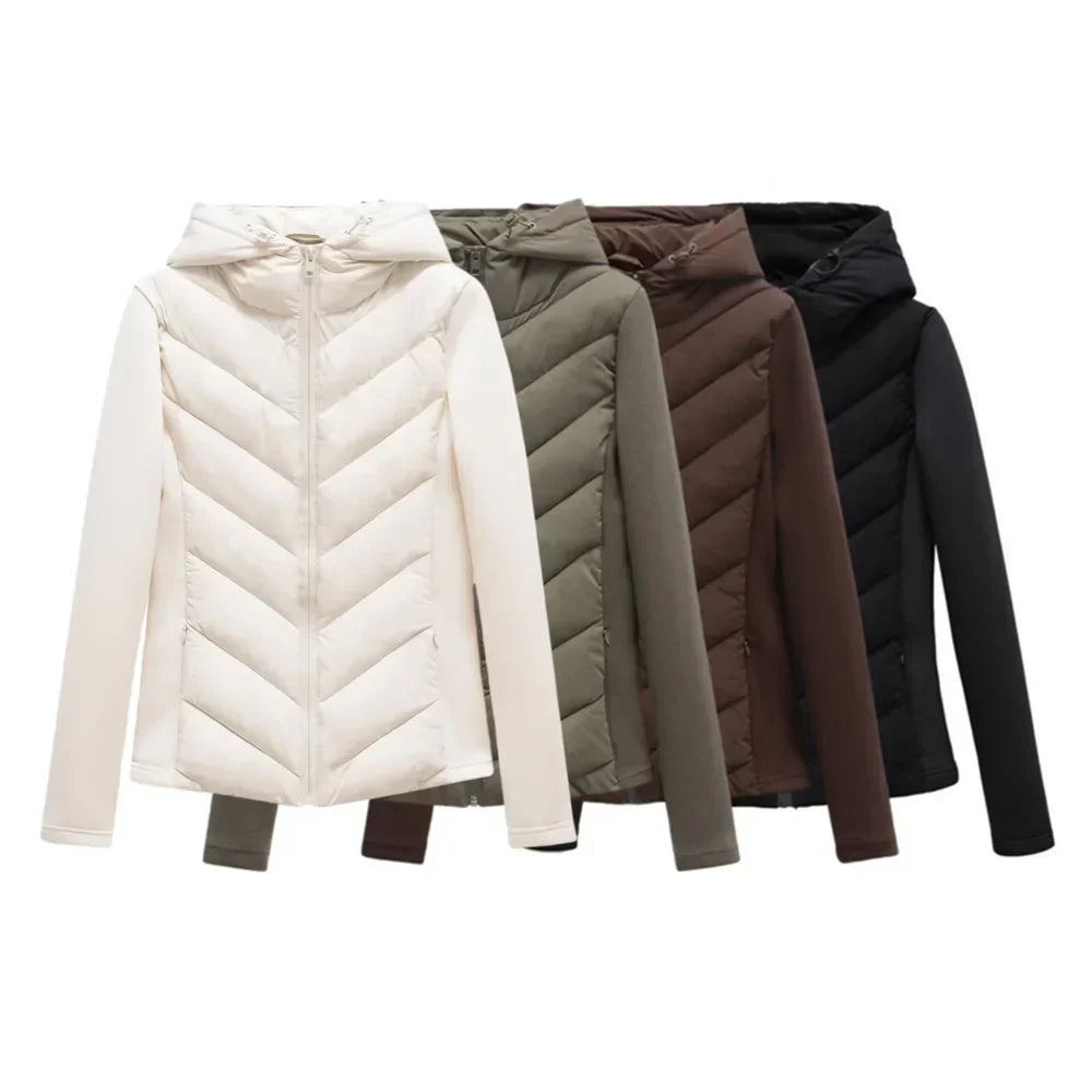 Leichte, gesteppte Damen-Winterjacke mit Kapuze und versteckten Taschen.