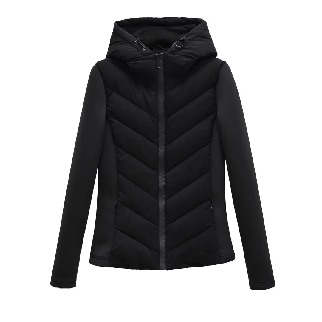 Leichte, gesteppte Damen-Winterjacke mit Kapuze und versteckten Taschen.