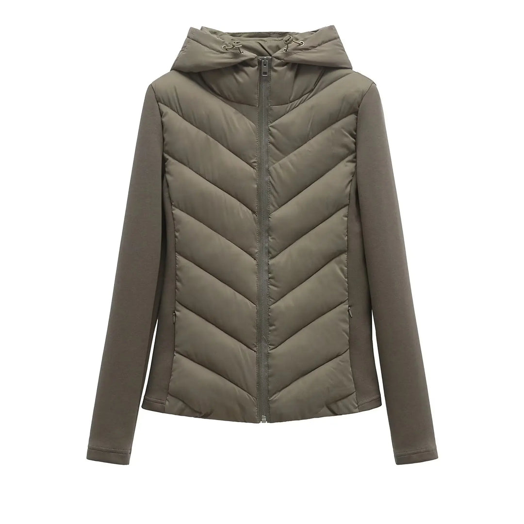 Leichte, gesteppte Damen-Winterjacke mit Kapuze und versteckten Taschen.