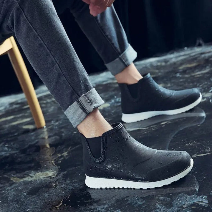 Leichte, strapazierfähige und wasserdichte Herren-Regenstiefel zum Hineinschlüpfen