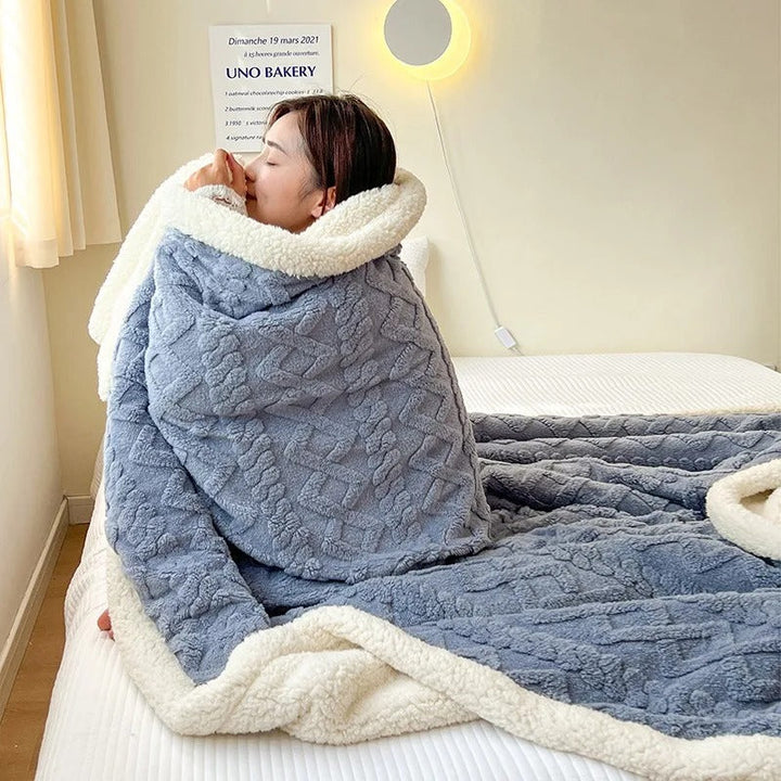 Dicke Winterdecke aus Lammwolle - WarmWool
