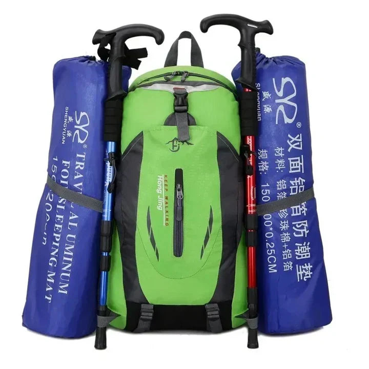 Wasserdichter Outdoor-Reiserucksack mit mehreren Fächern