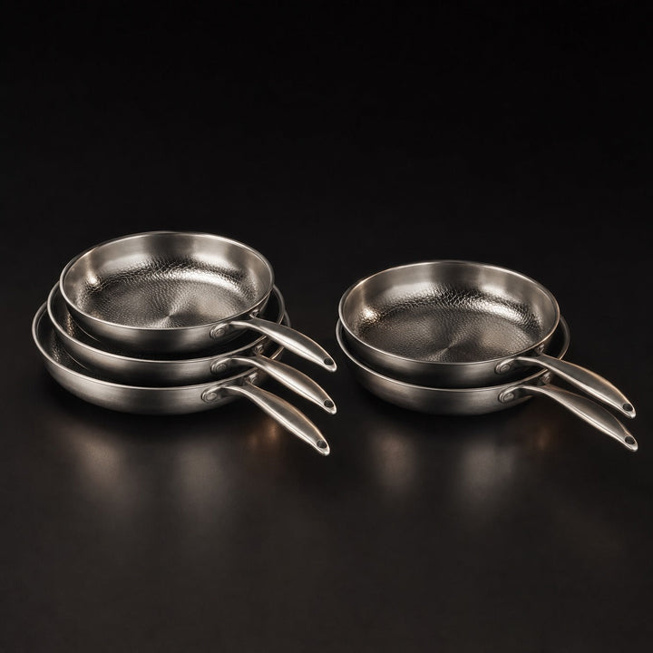 Handgehämmertes Titan-Bratpfannenset mit 2 Deckeln, 5 Grössen (8–12 Zoll)
