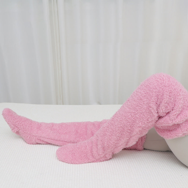 Lange, weiche Kniestrümpfe, die Beine, Knie und Oberschenkel wärmen