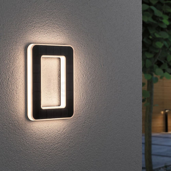 Solarbeleuchtete Hausnummer mit LED und Dämmerungssensor