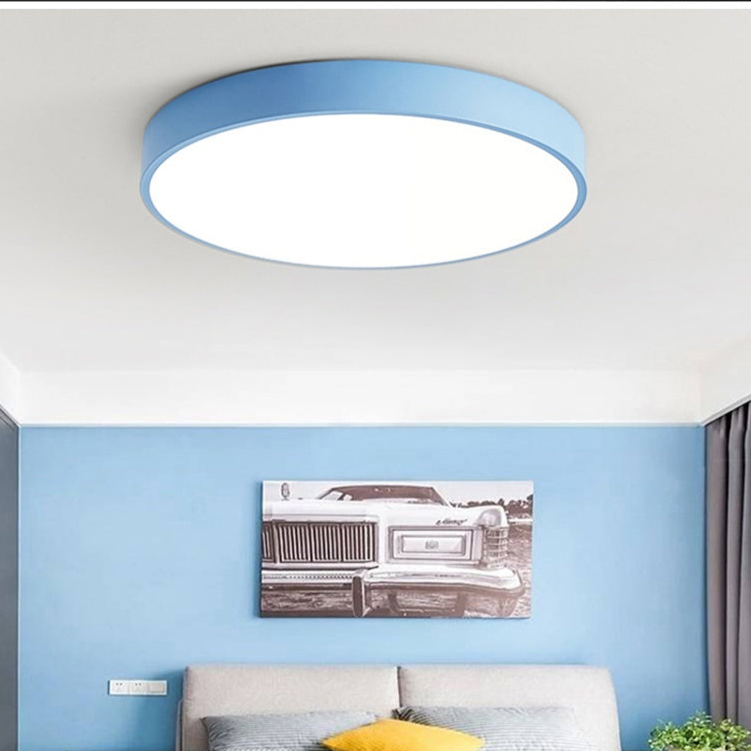 Runde Nordic-Macaron-Deckenlampe aus Holz