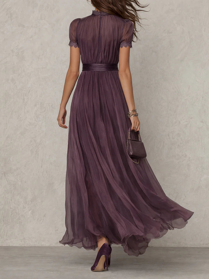 Damen-Maxikleid mit Spitzenbesatz und geraffter Taille für besondere Anlässe